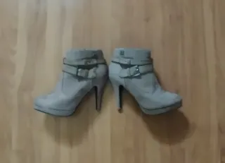 Botines Xti Marrones Tacon