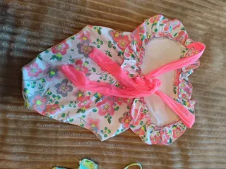 Lote 2 bañadores niña talla 10