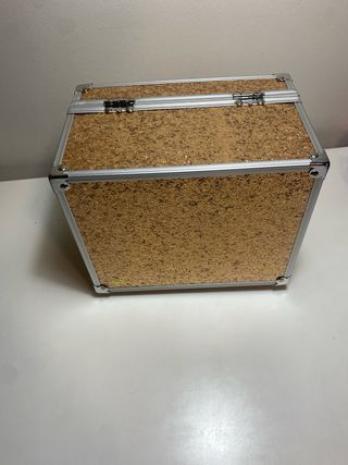 Caja Hello Kitty Dorada Purpurina