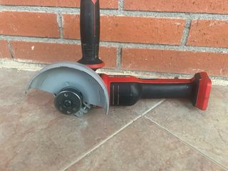 AXXIO 18/125 Q Amoladora Angular