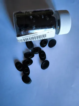 Tapones negros para radios de bicicleta. Veloplugs