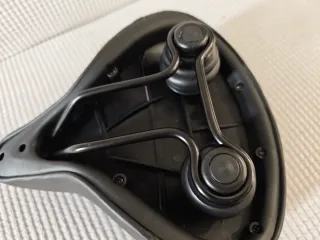 Sillín Bici Cómodo Negro con Muelles