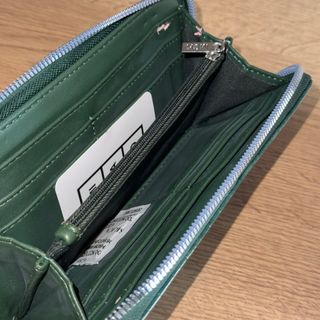 Cartera Larga Misako Verde Cocodrilo