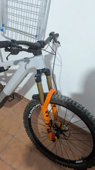 Focus SAM 6.9 talla M