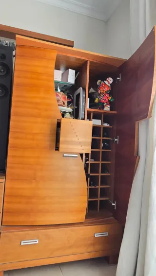 Mueble salón madera maciza TV botellero