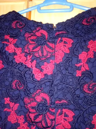 Vestido Banana Republic floral azul y rojo