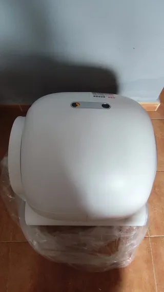 Box per gatti autopulente con grande spazio interno