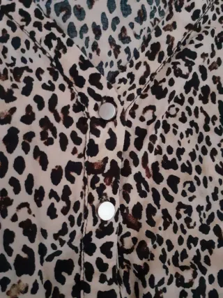Camisa L Leopardo Beige y Negro
