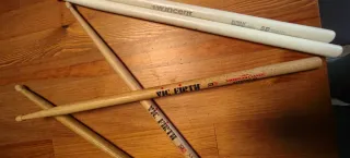 Par de baquetas Vic Firth American Classic
