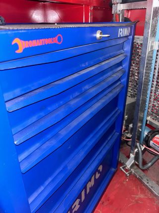 Remolque de carga rojo