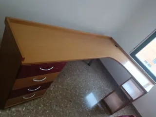 Escritorio juvenil madera y metal
