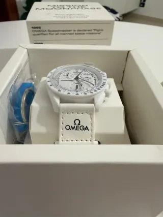 OMEGA x Swatch MoonSwatch Bianco