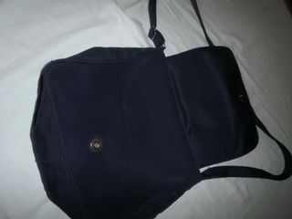 BOLSO MUJER ALEXANDER CON SOLAPA COLOR AZUL MARINO