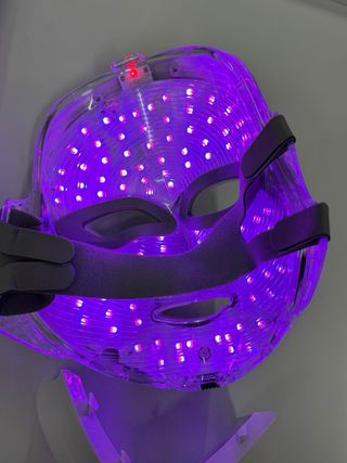 Mascarilla Facial LED Blanca y Roja