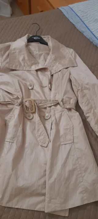 Impermeabile beige taglia M