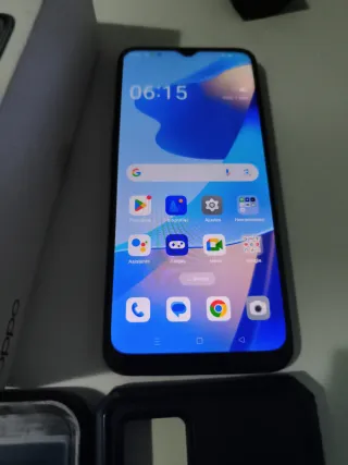 OPPO A54s Azul +  3 fundas. Nuevas