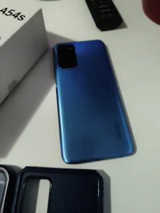 OPPO A54s Azul +  3 fundas. Nuevas