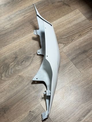 Carenagem lateral direita Suzuki GSXR 1000 K7 K8