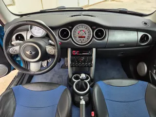 MINI Cooper S 2004