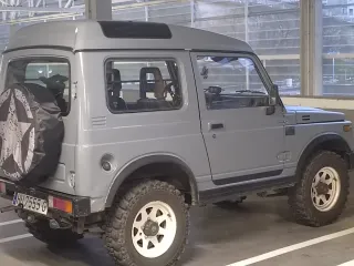 Suzuki Samurai 1986