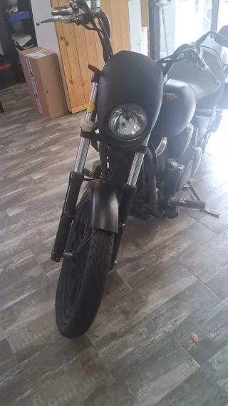 Kawasaki Vulcan 900 Negra