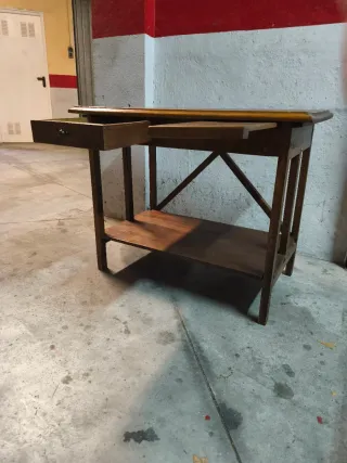 Mesita recibidor antigua madera