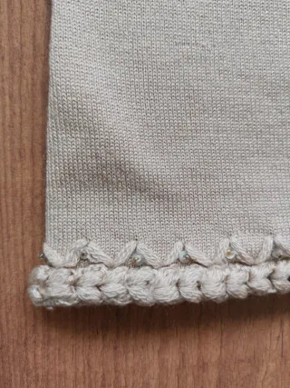 Jersey beige con lentejuelas