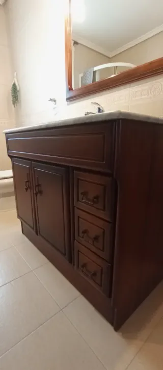 Mueble Baño Madera y Mármol, espejo y armario