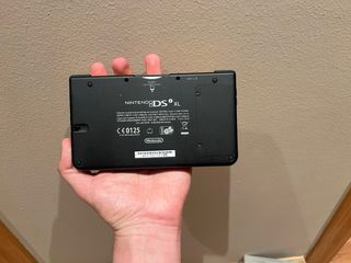 Nintendo DS XL Amarilla + 3 Juegos