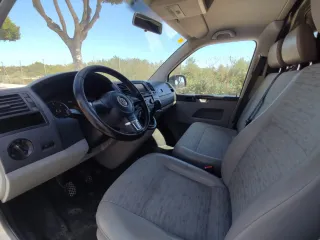 Volkswagen Transporter T5 2011