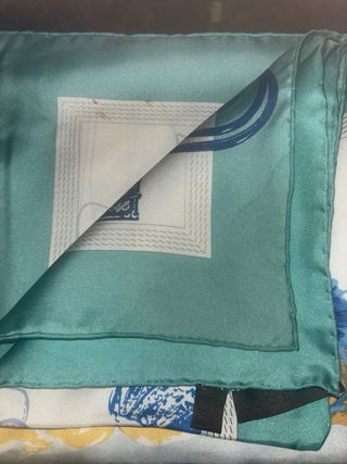 Pañuelo de seda Loewe