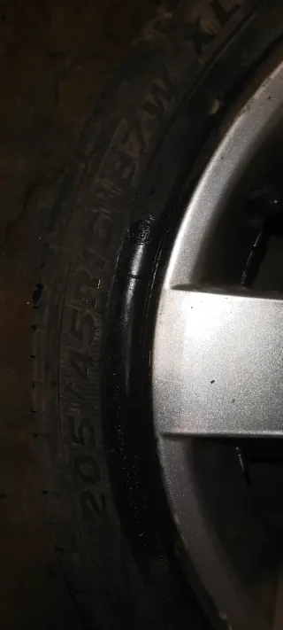 2 Llantas Ford 4 Tornillos 16 polgada