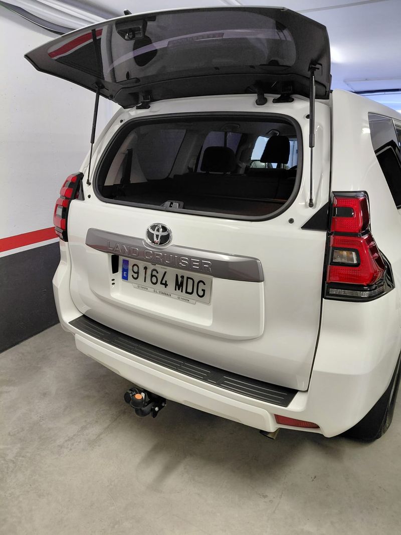 Toyota Land Cruiser 2023, foto 9