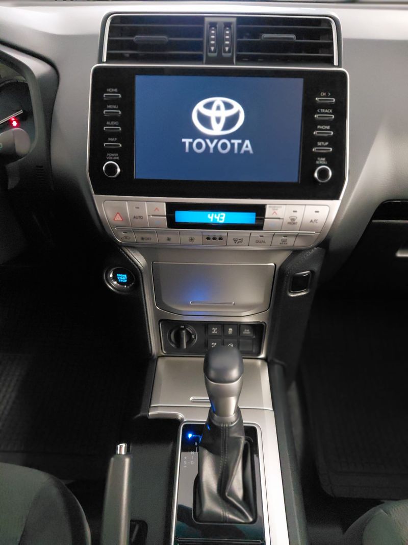 Toyota Land Cruiser 2023, foto 15