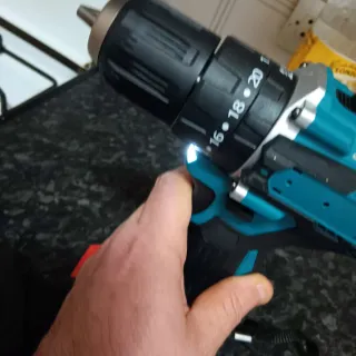 Taladro Percutor Brushless + 2 Baterías