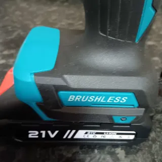 Taladro Percutor Brushless + 2 Baterías