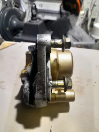 Pinza Freno Delantera YBR 125 2006