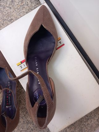 Zapato tacón Antonio Ortiz marrón