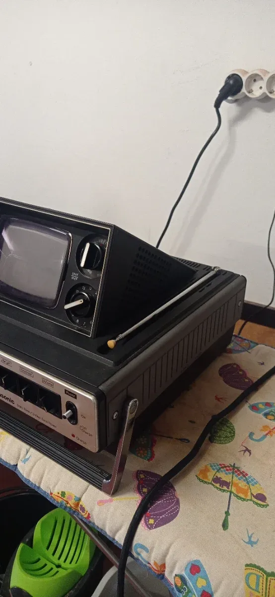 Radio TV Panasonic AM-FM
