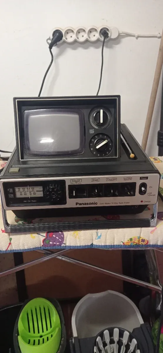 Radio TV Panasonic AM-FM