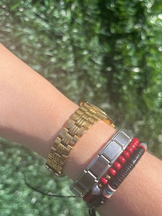 Reloj Junghans Cuarzo Dorado Old Money Daydate