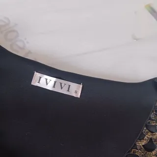 Vestido Negro y Dorado