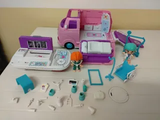 Ambulancia Pin y Pon con 2 muñecos y accesorios