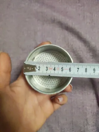 Embudo metálico para cafetera