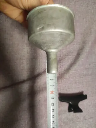 Embudo metálico para cafetera