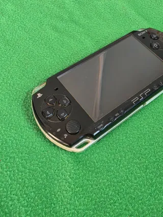 Consola Sony PSP Slim Negra model 2004