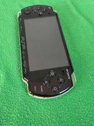 Consola Sony PSP Slim Negra model 2004