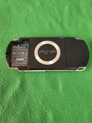 Consola Sony PSP Slim Negra model 2004