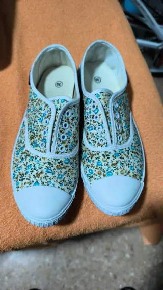 Zapatillas de tela florales talla 39