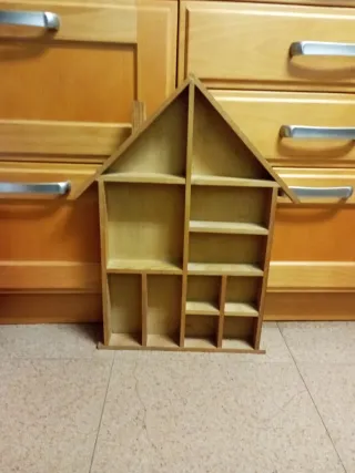 Casita de madera para adornos